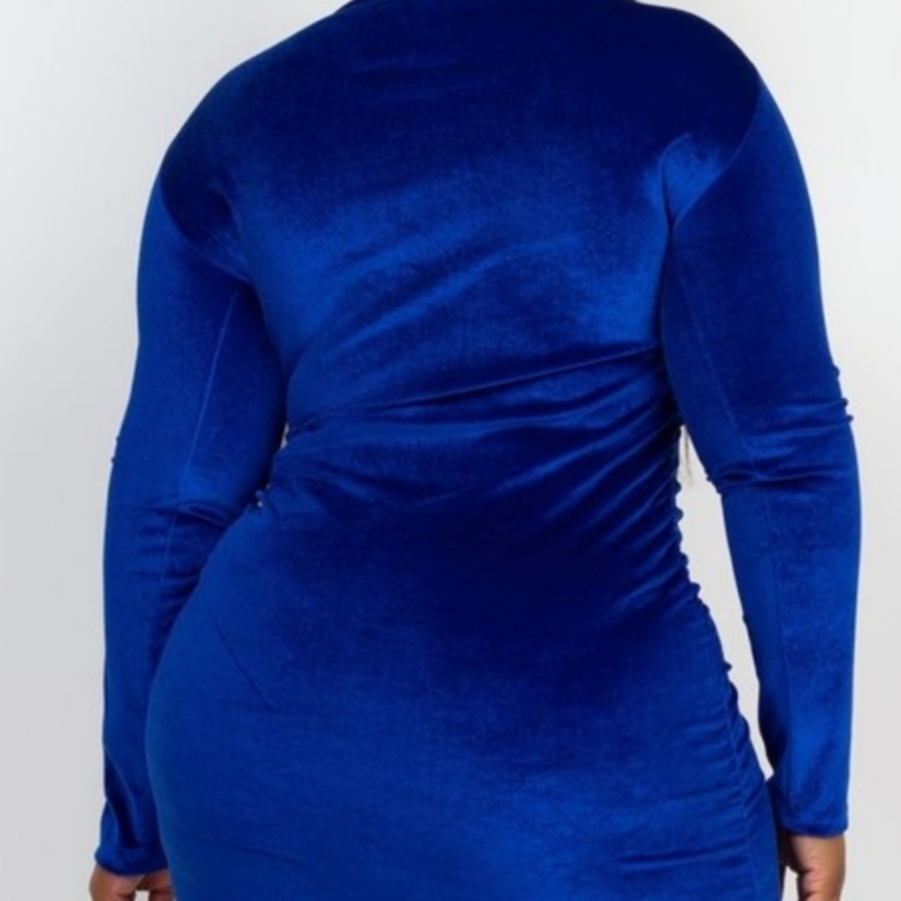 Dress - Picture 2 of 3